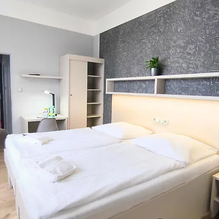 Sport 호텔 크랄루피나트블타보우